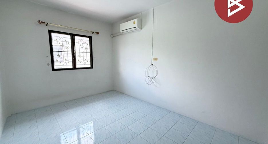 For sale 2 bedrooms townhouse in Phan Thong, Chonburi