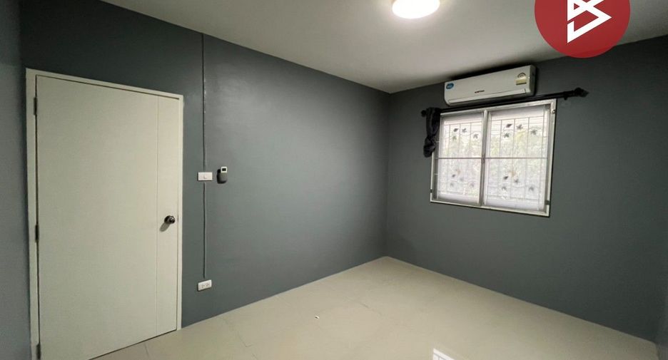 Casa adosada en venta de 3 habitaciones en Mueang Samut Prakan, Samut Prakan
