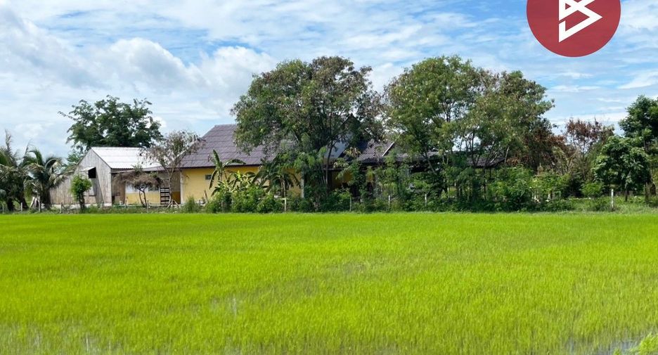 For sale 3 bedrooms house in Kaeng Krachan, Phetchaburi