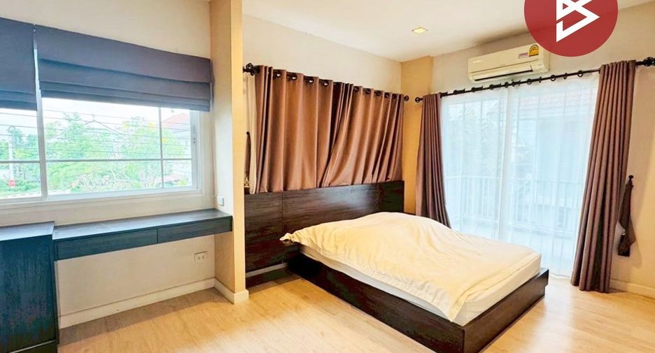 À vendre 3 chambres maison à Lat Krabang, Bangkok