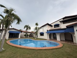 For rent 5 bedrooms house in Bang Lamung, Chonburi