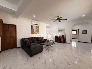 For rent 5 bedrooms house in Bang Lamung, Chonburi