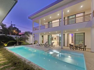 For sale 4 bedrooms house in Bang Lamung, Chonburi