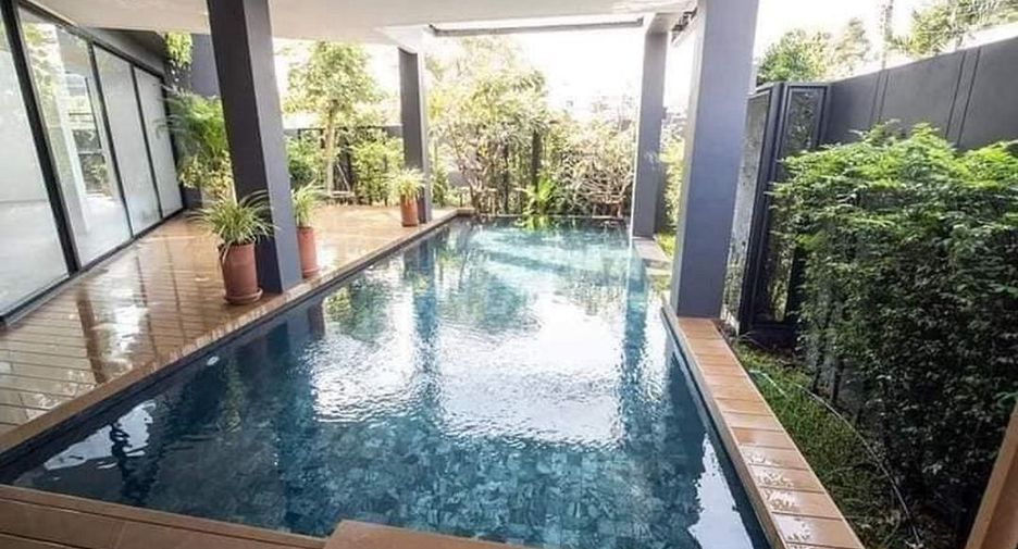 Haus zum Kauf mit 4 Zimmer in Watthana, Bangkok
