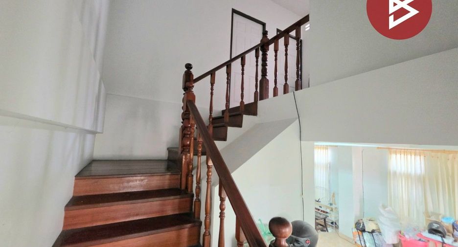 For sale 3 bedrooms townhouse in East Pattaya, Pattaya