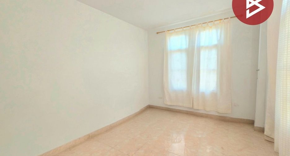 For sale 3 bedrooms townhouse in East Pattaya, Pattaya