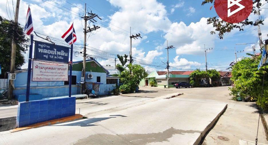 出售 2 卧室 联排别墅 在 Sam Phran, Nakhon Pathom