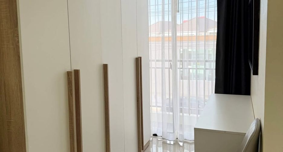 For rent 3 bedrooms house in East Pattaya, Pattaya