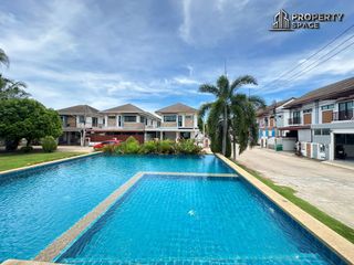 Haus zur Miete mit 3 Zimmer in Bang Lamung, Chonburi