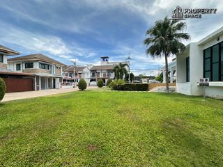 Haus zur Miete mit 3 Zimmer in Bang Lamung, Chonburi