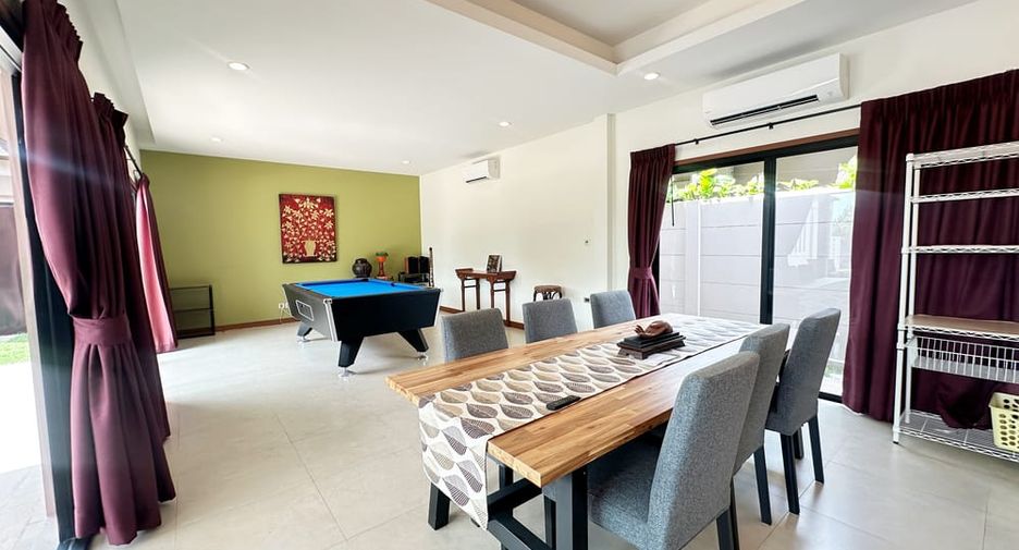 Villa en alquiler de 3 habitaciones en Huay Yai, Pattaya