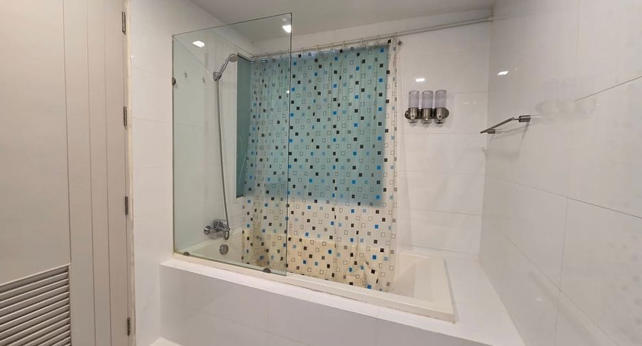 Condo en alquiler y en venta de 2 habitaciones en South Pattaya, Pattaya