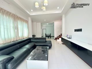 À louer 3 chambres maison à Bang Lamung, Chonburi