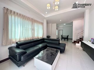À louer 3 chambres maison à Bang Lamung, Chonburi
