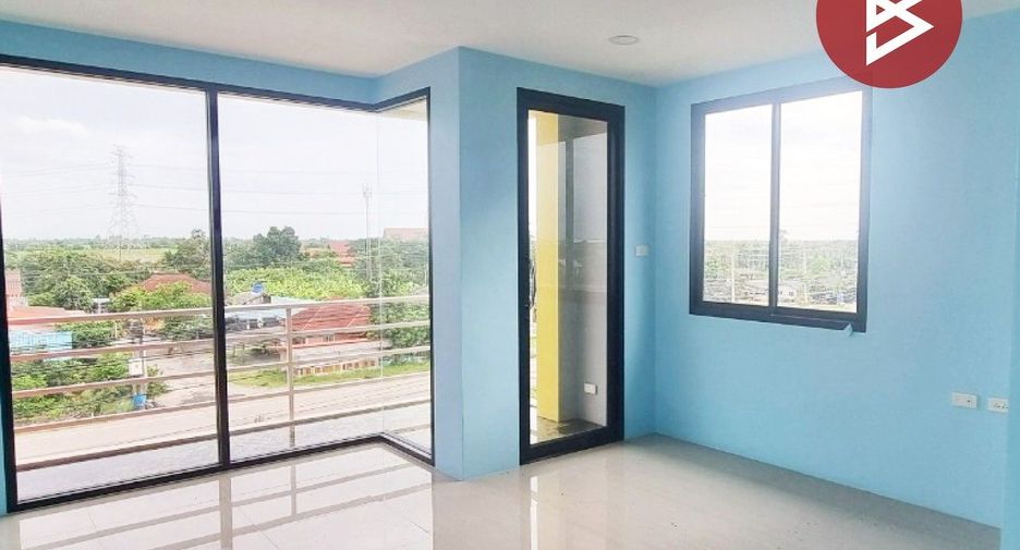 For sale 4 ベッドルーム retail Space in Bang Nam Priao, Chachoengsao