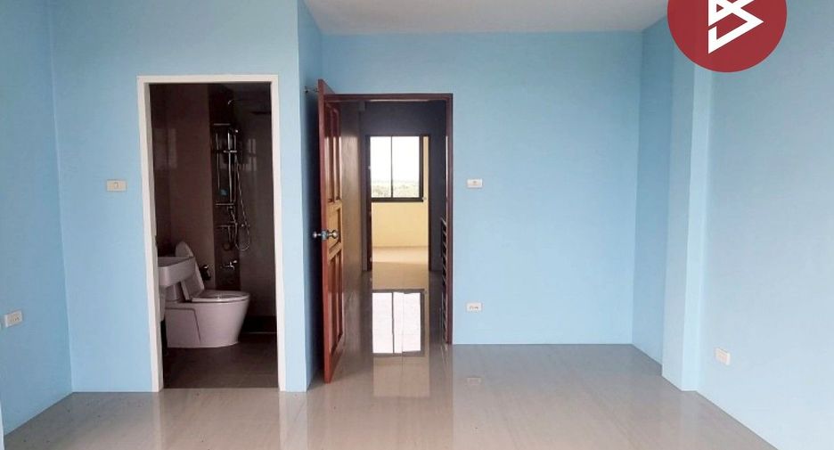 For sale 4 ベッドルーム retail Space in Bang Nam Priao, Chachoengsao