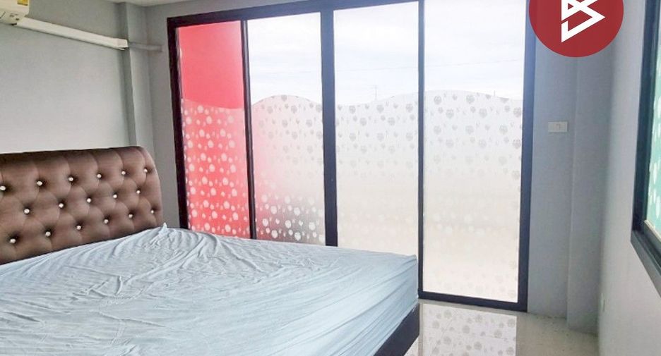 For sale 4 ベッドルーム retail Space in Bang Nam Priao, Chachoengsao