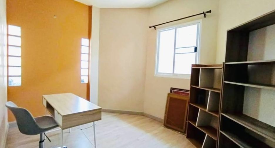For rent 3 bedrooms house in East Pattaya, Pattaya