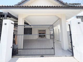 À louer 3 chambres maison à Bang Lamung, Chonburi