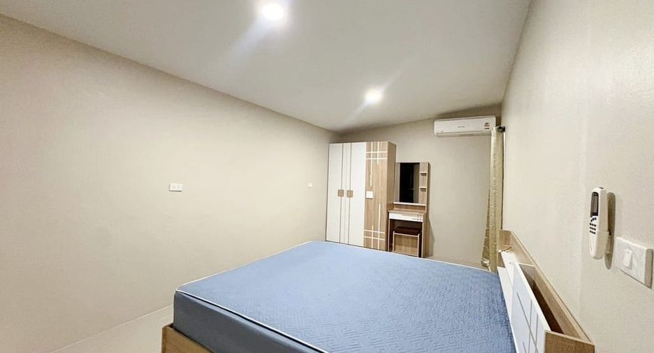 For rent 3 bedrooms house in East Pattaya, Pattaya