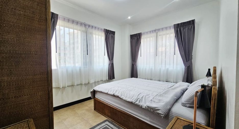For rent 2 bedrooms condo in Pratumnak, Pattaya