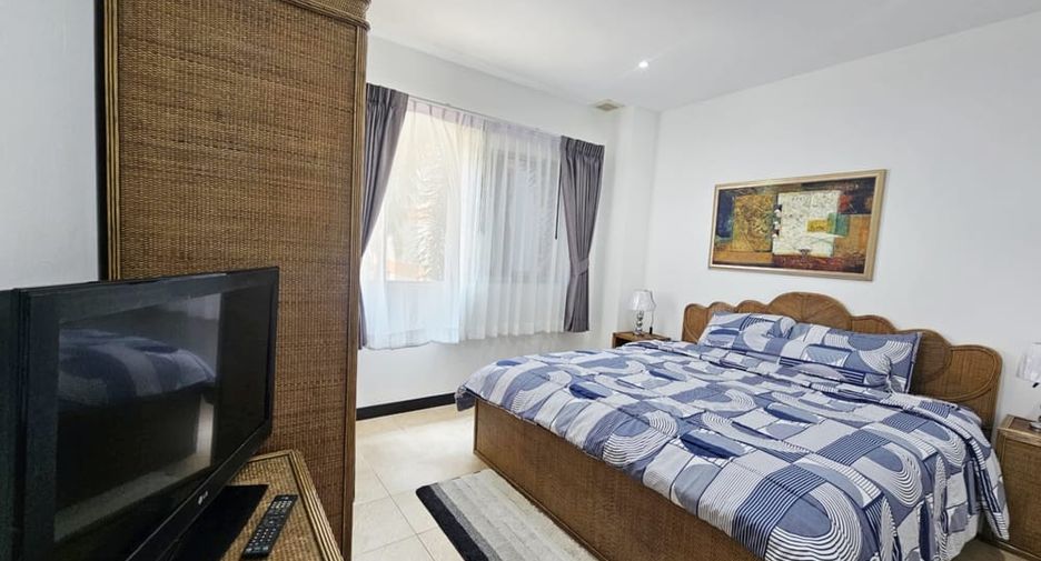 For rent 2 bedrooms condo in Pratumnak, Pattaya