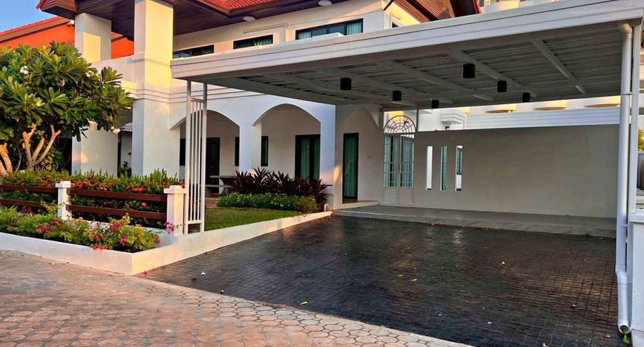 For rent and for sale 3 bedrooms villa in Sattahip, Chonburi