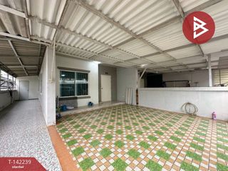 For sale 3 bedrooms townhouse in Phan Thong, Chonburi