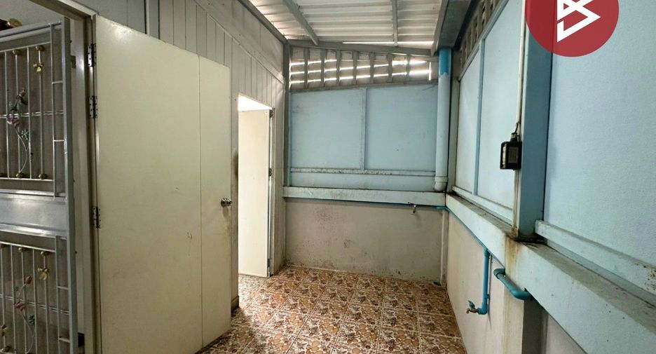 For sale 3 bedrooms townhouse in Phan Thong, Chonburi