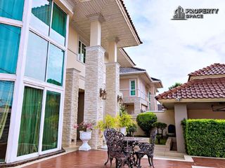 For rent 4 bedrooms villa in Bang Lamung, Chonburi