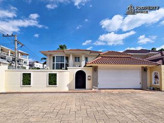 For rent 4 bedrooms villa in Bang Lamung, Chonburi
