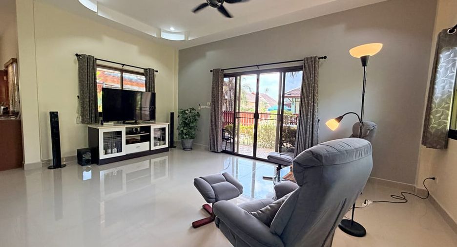 For sale 2 bedrooms house in East Pattaya, Pattaya