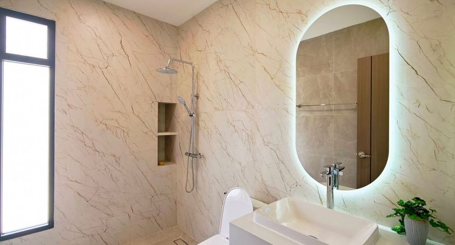 For sale 3 bedrooms villa in East Pattaya, Pattaya