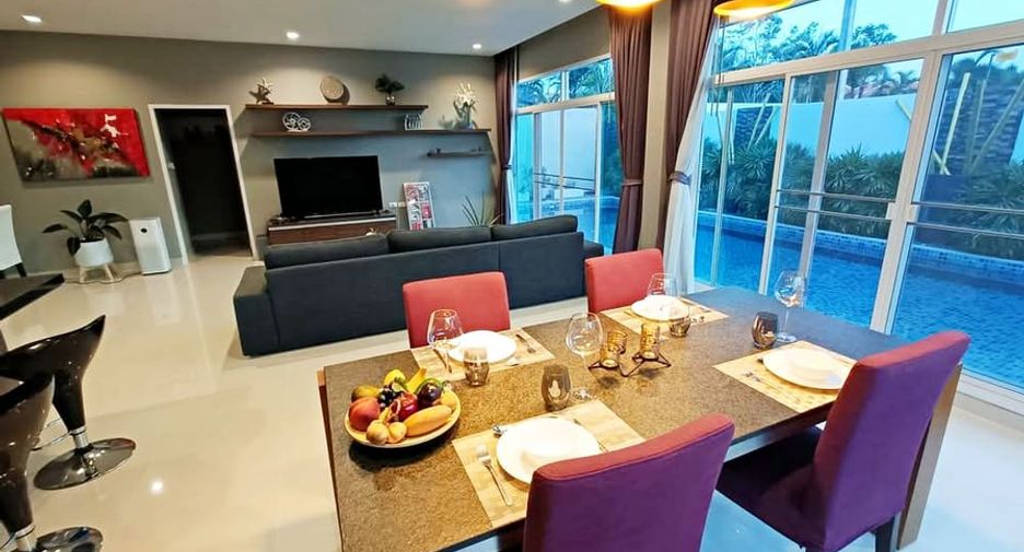 Villa en alquiler de 3 habitaciones en East Pattaya, Pattaya