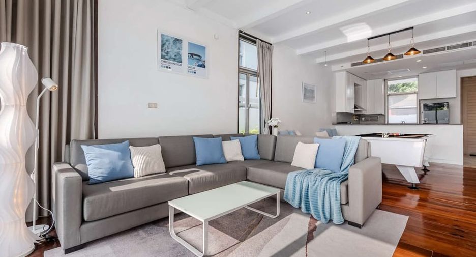 For rent 4 bedrooms villa in Sattahip, Chonburi