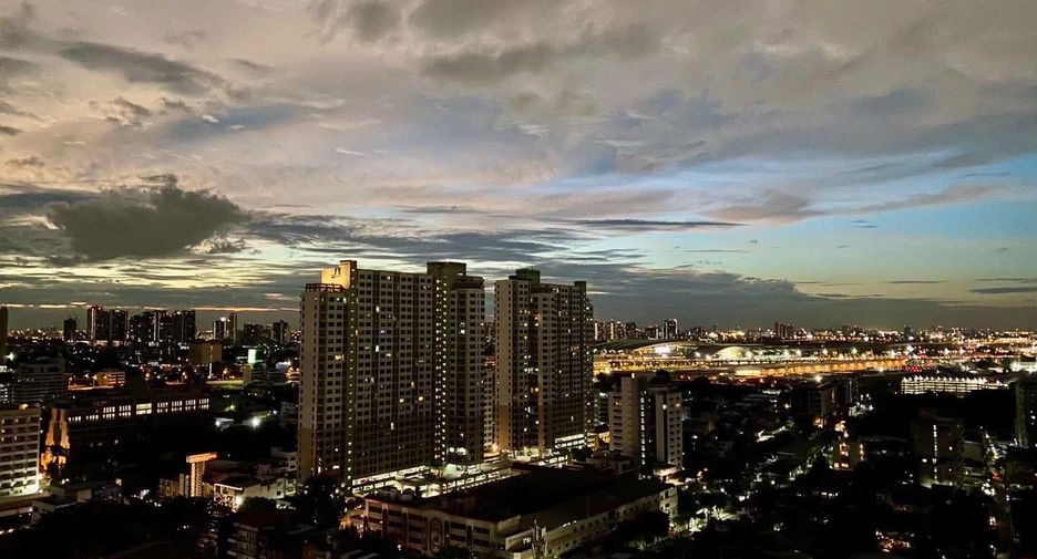 For rent and for sale 2 bedrooms condo in Phaya Thai, Bangkok