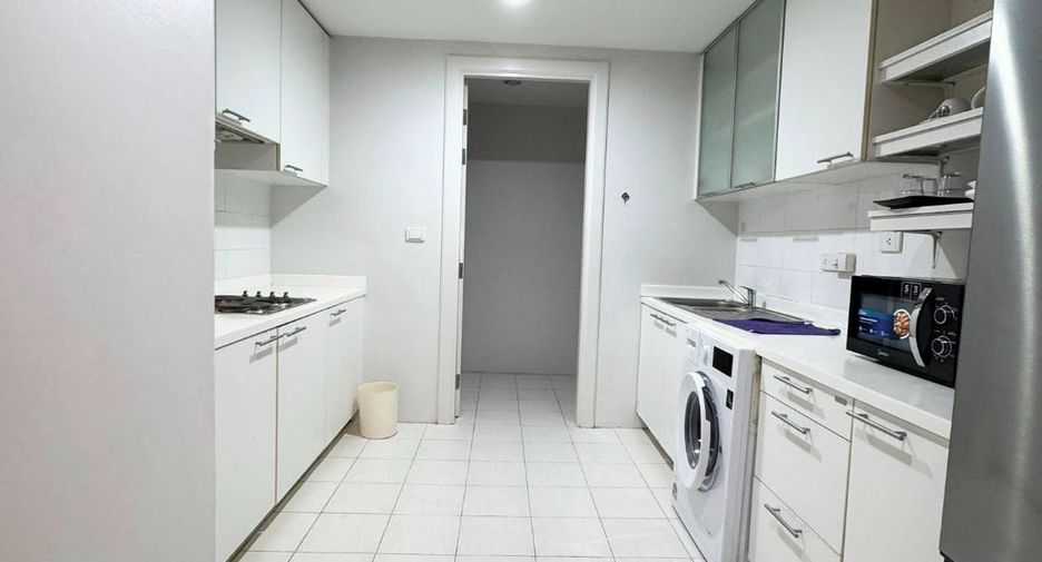 À louer et à vendre 3 chambres condo à Watthana, Bangkok
