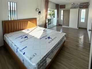 Haus zur Miete mit 3 Zimmer in Bang Lamung, Chonburi