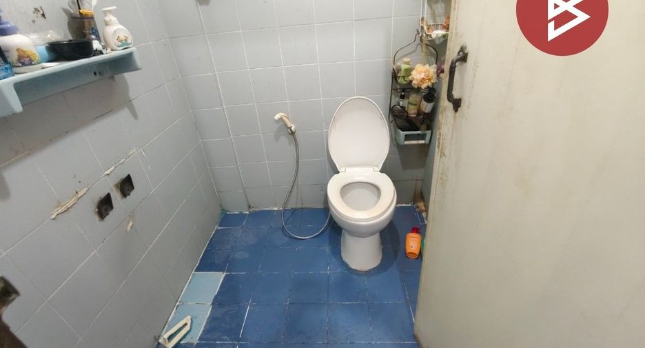 Casa adosada en venta de 2 habitaciones en Mueang Samut Prakan, Samut Prakan