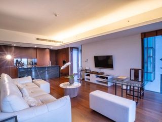 À louer 2 chambres condo à Pathum Wan, Bangkok