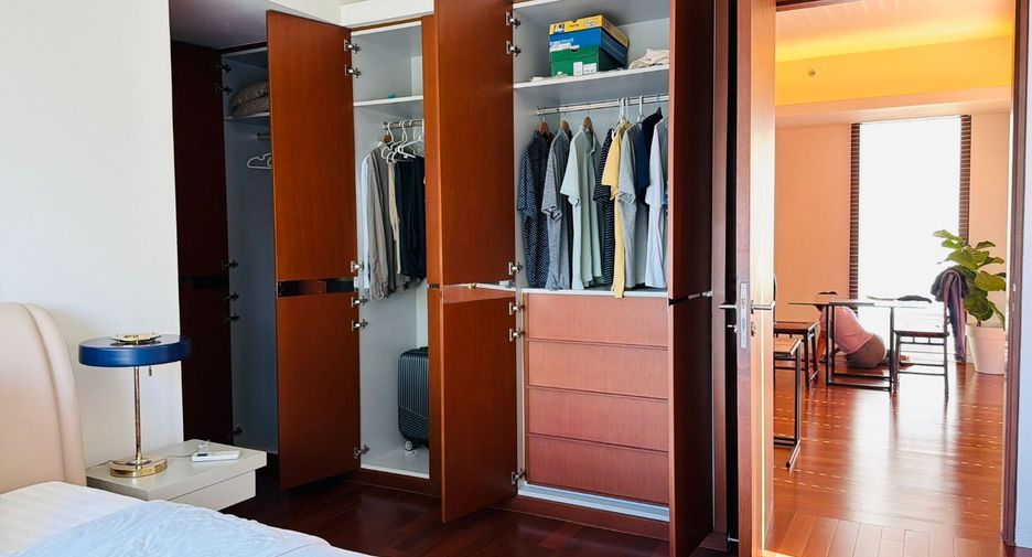 Wohnung zur Miete mit 2 Zimmer in Pathum Wan, Bangkok