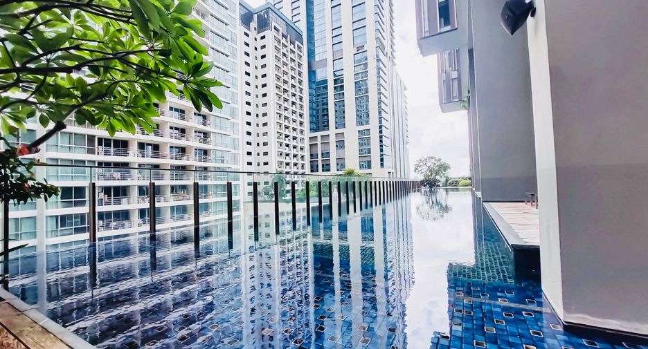 Wohnung zur Miete mit 2 Zimmer in Pathum Wan, Bangkok