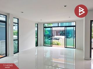 For sale 4 bedrooms house in Thanyaburi, Pathum Thani