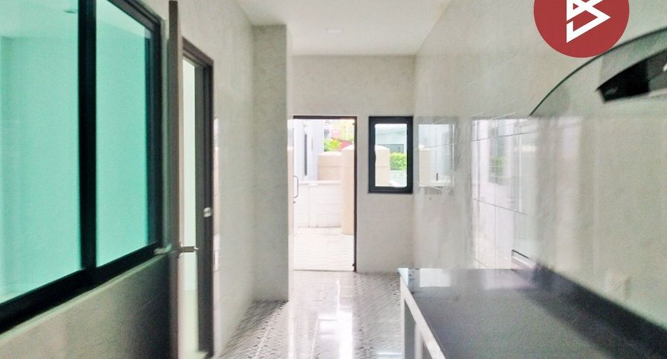 À vendre 4 chambres maison à Thanyaburi, Pathum Thani