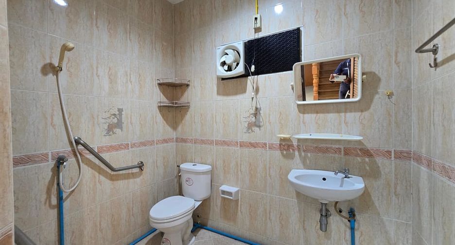 For rent and for sale 3 bedrooms house in South Pattaya, Pattaya