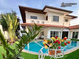 For rent 5 bedrooms villa in Bang Lamung, Chonburi