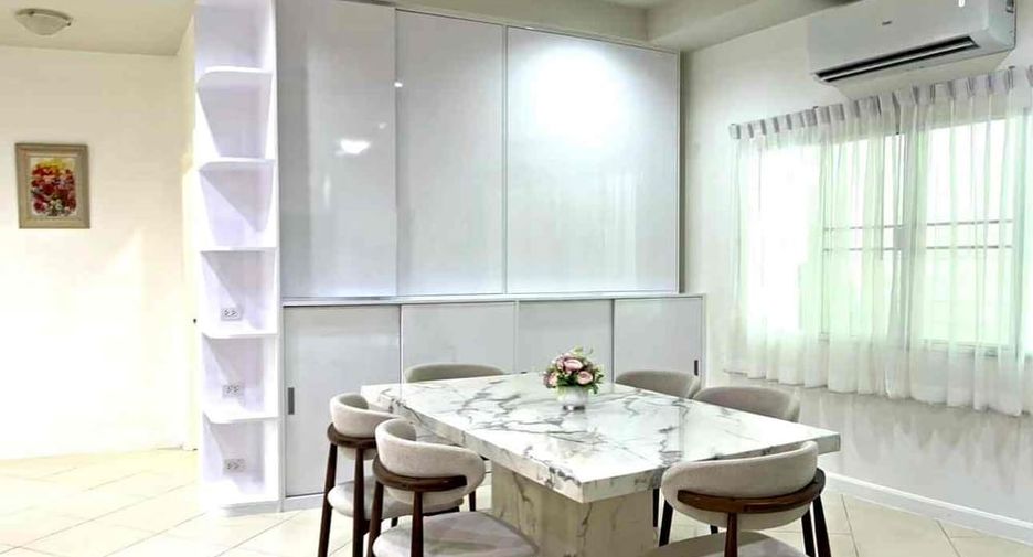 À vendre 3 chambres maison à East Pattaya, Pattaya