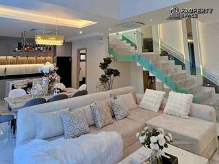 For rent 4 bedrooms villa in Bang Lamung, Chonburi