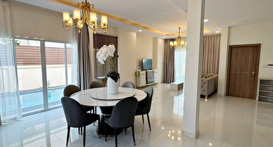 For rent and for sale 4 bedrooms villa in Huay Yai, Pattaya