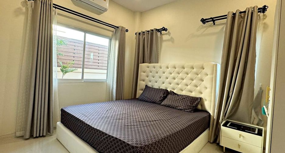 For rent and for sale 4 bedrooms villa in Huay Yai, Pattaya